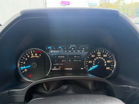 Used 2018 Ford F150 Lariat image 10