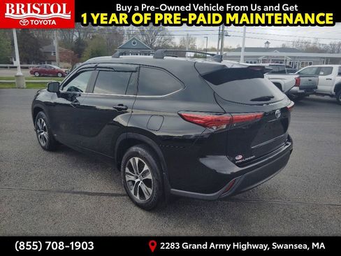 Used 2023 Toyota Highlander XLE AWD/4WD image 5
