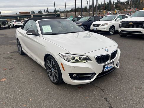 Used 2015 BMW 228i xDrive Convertible image 3