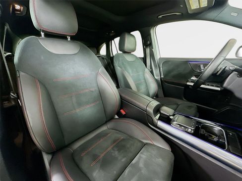 Certified 2023 Mercedes-Benz GLA 250 4MATIC image 37