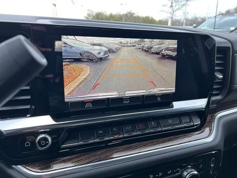 New 2026 GMC Sierra 1500 SLE w/ Preferred Package image 24