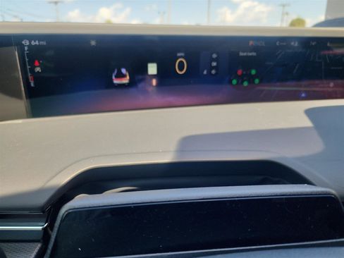 New 2025 Lincoln Nautilus Premier w/ Equipment Group 102A image 29