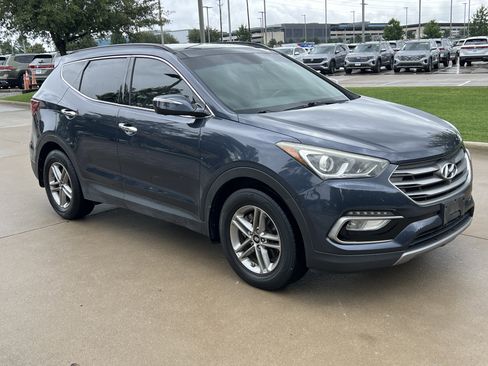 Used 2017 Hyundai Santa Fe Sport w/ 2.4L Tech Package 04 FWD image 2