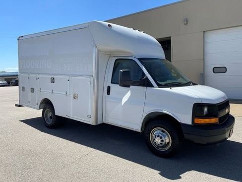 Used 2016 Chevrolet Express 3500 RWD image 7