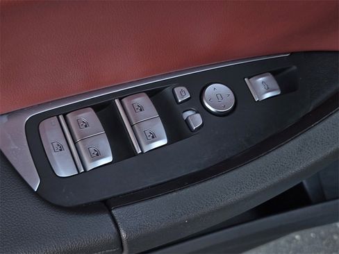 Used 2022 BMW X3 xDrive30i w/ Premium Package image 11