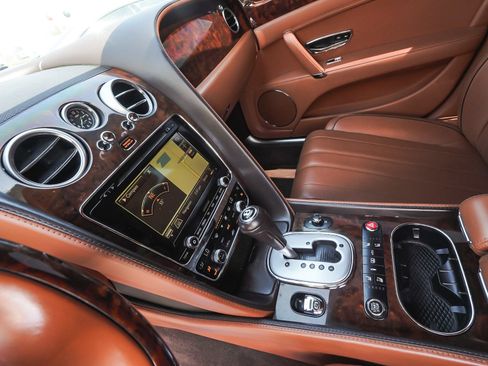 Used 2014 Bentley Flying Spur W12 AWD/4WD image 27