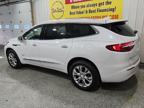 Used 2020 Buick Enclave Avenir w/ Avenir Technology Package AWD/4WD image 5