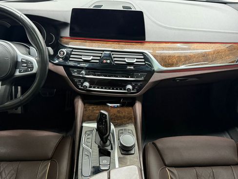 Used 2019 BMW M550i xDrive xDrive w/ Dynamic Handling Package image 34