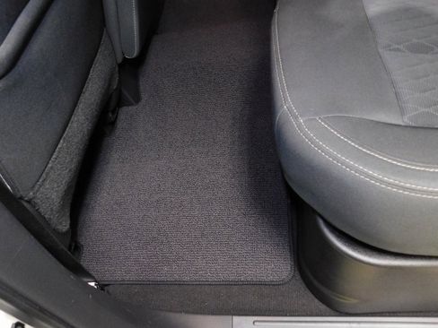 Used 2017 Nissan Titan SV image 66