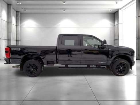 Used 2025 Ford F350 Lariat w/ Black Appearance Package AWD/4WD image 9
