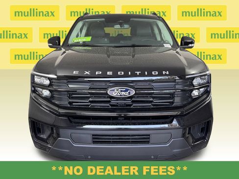 New 2026 Ford Expedition Max Active RWD image 15