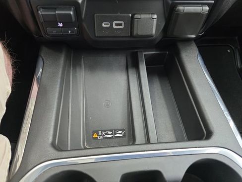 Certified 2022 GMC Sierra 3500 AT4 w/ AT4 Premium Plus Package image 23