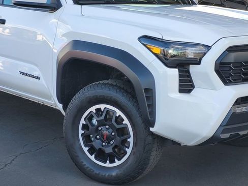 Used 2024 Toyota Tacoma TRD Off-Road image 3