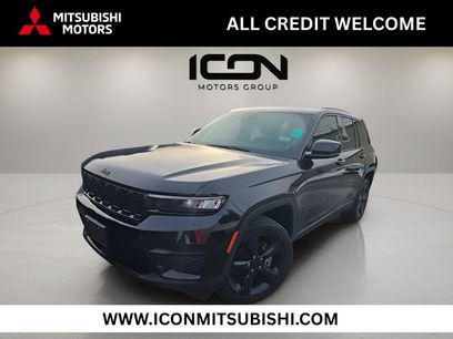 Used 2023 Jeep Grand Cherokee Altitude