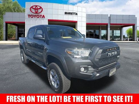 Used 2016 Toyota Tacoma SR5 w/ SR5 Appearance Package (SN) image 1