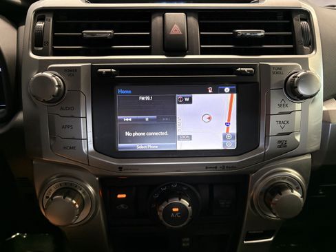 Certified 2017 Toyota 4Runner SR5 AWD/4WD image 13