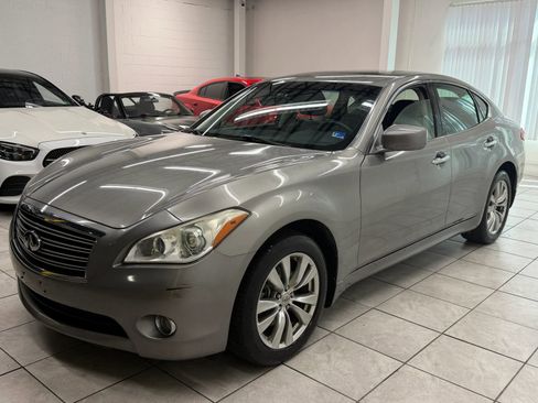 Used 2013 INFINITI M37 x w/ Premium Pkg AWD/4WD image 3