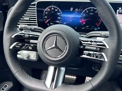New 2026 Mercedes-Benz GLS 450 4MATIC image 17
