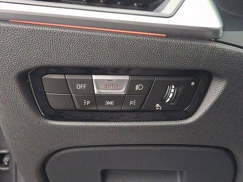 Used 2021 BMW 330i xDrive Sedan w/ Convenience Package image 30