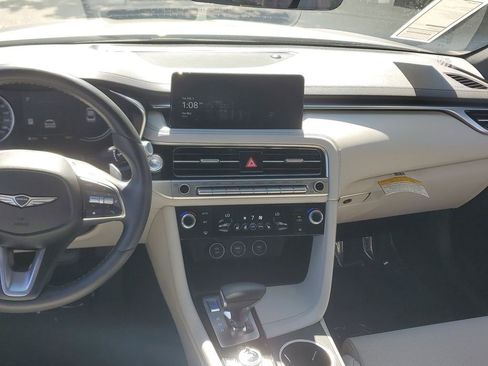 Used 2025 Genesis G70 2.5T image 21