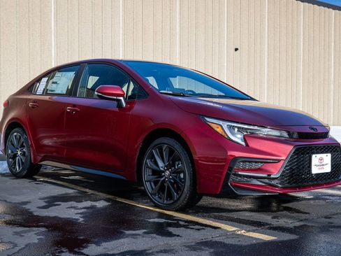 New 2026 Toyota Corolla SE w/ SE Package image 2