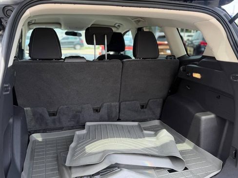 Used 2016 Ford Escape SE w/ Equipment Group 201A FWD image 14