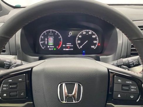 Used 2025 Honda Odyssey Sport-L image 27