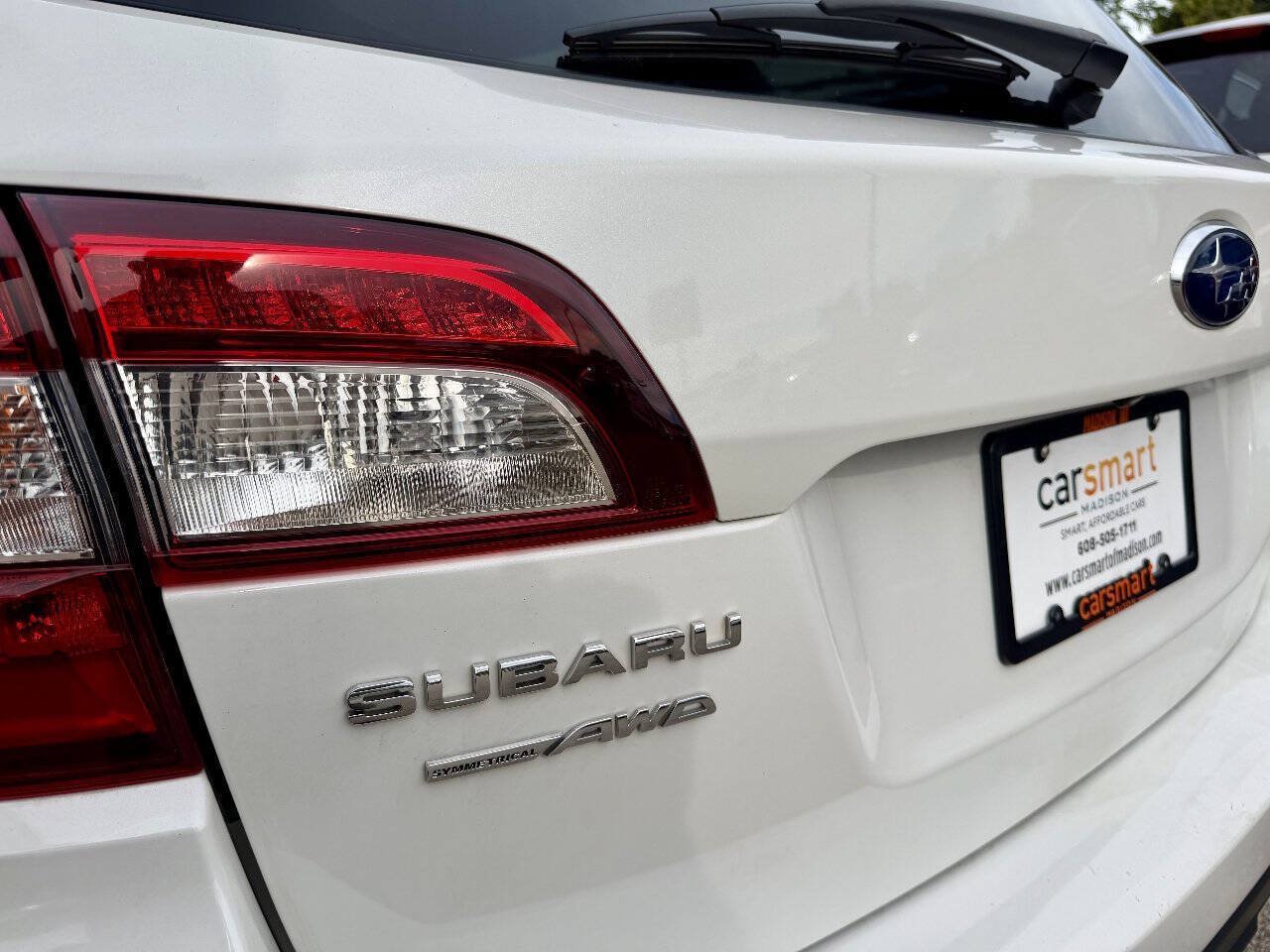 Used 2019 Subaru Outback 2.5i Limited AWD/4WD image 9