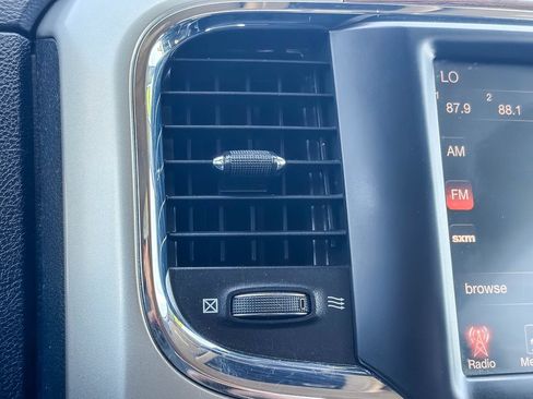 Used 2015 RAM 1500 Laramie w/ Convenience Group AWD/4WD image 26