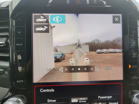 Used 2021 RAM 2500 Laramie w/ Night Edition image 37