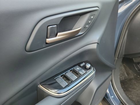 New 2026 Toyota Crown Signia image 18