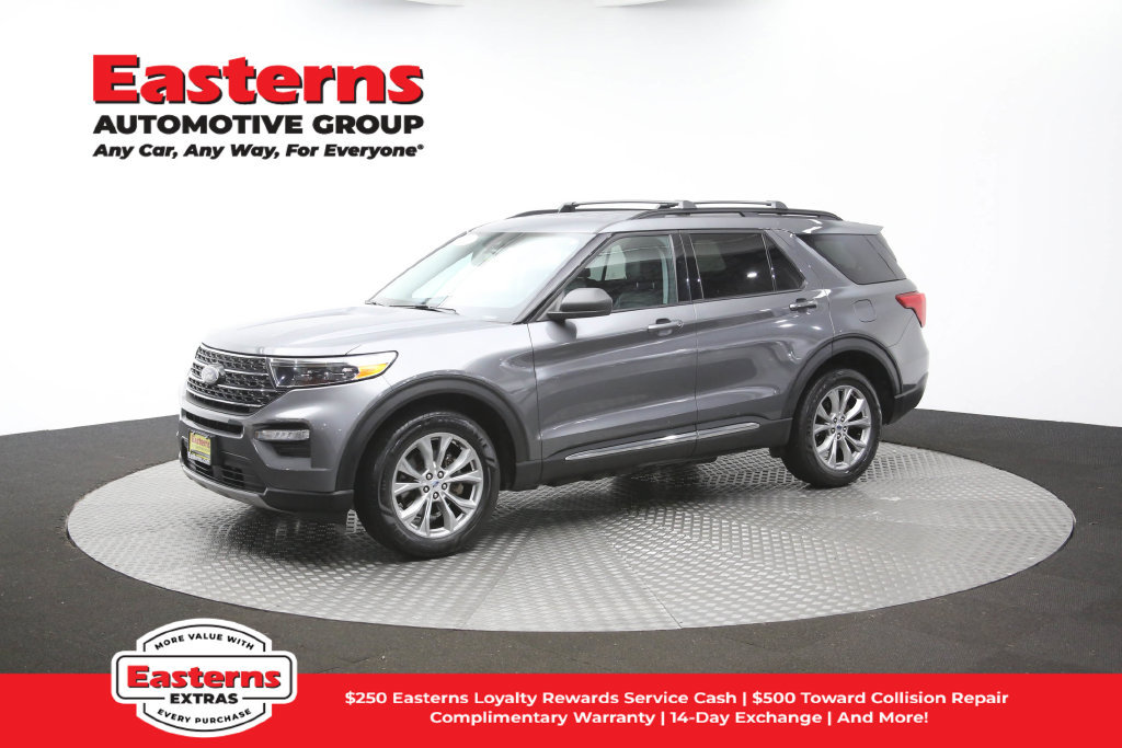 Used 2023 Ford Explorer XLT w/ Equipment Group 202A AWD/4WD image 58