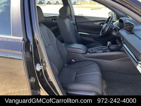 Used 2023 Honda Accord Sport image 29