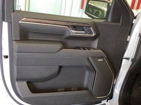New 2026 Chevrolet Silverado 1500 LTZ AWD/4WD image 11