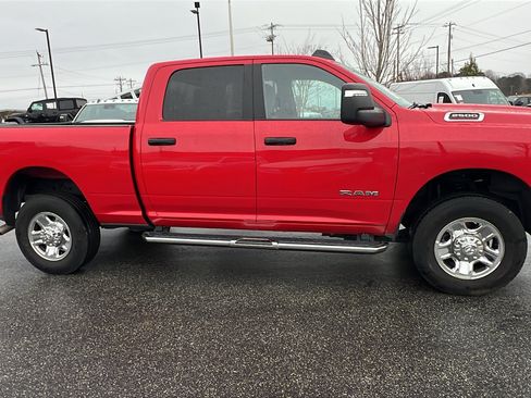 Used 2024 RAM 2500 Big Horn w/ Bed Utility Group image 7