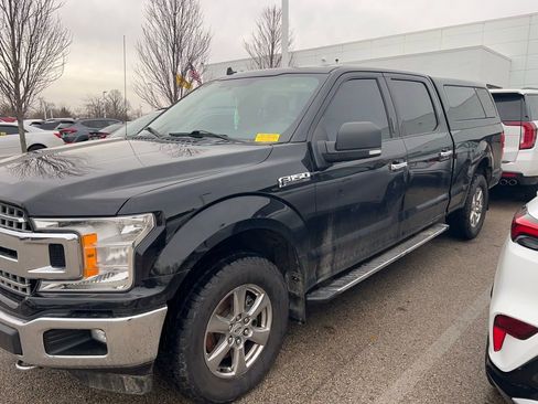 Used 2018 Ford F150 XLT w/ Equipment Group 302A Luxury image 4