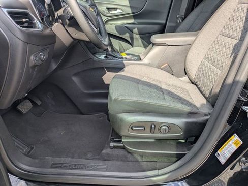 Used 2023 Chevrolet Equinox LT AWD/4WD image 24