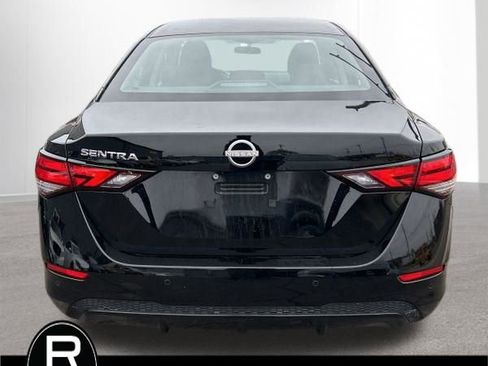 Used 2025 Nissan Sentra S image 6