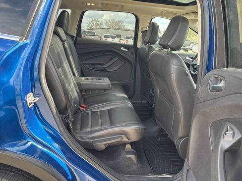 Used 2019 Ford Escape Titanium FWD image 12