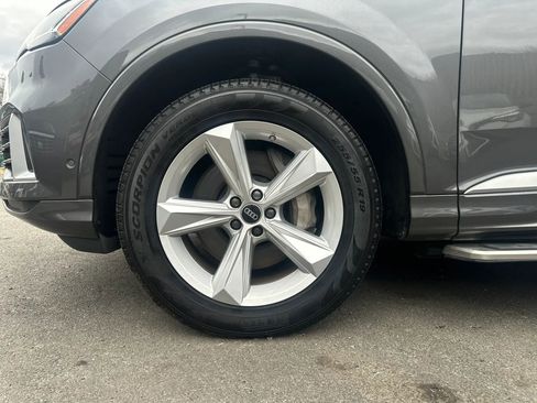 Used 2024 Audi Q7 2.0T Premium image 30