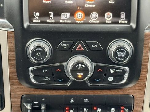 Used 2015 RAM 1500 Laramie w/ Convenience Group image 19