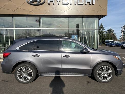 Used 2017 Acura MDX SH-AWD w/ Technology Package image 2