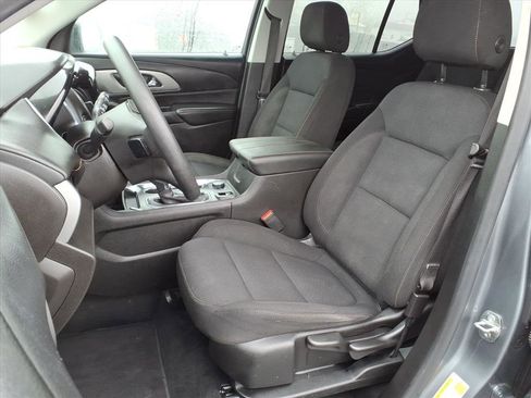 Used 2021 Chevrolet Traverse LS w/ LPO, Roadside Safety Package image 9