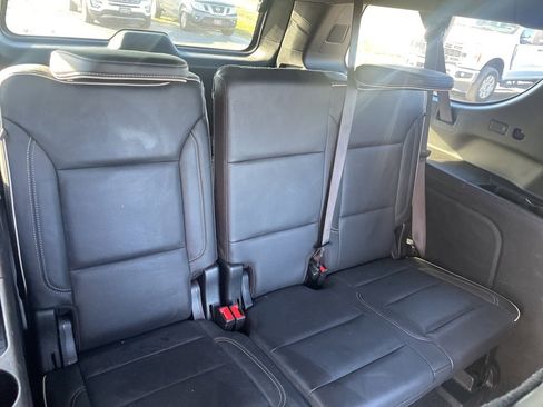 Used 2021 Chevrolet Suburban Premier w/ Premium Package image 41