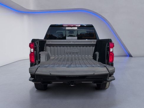 Used 2024 Chevrolet Silverado 1500 High Country w/ Midnight Edition image 14