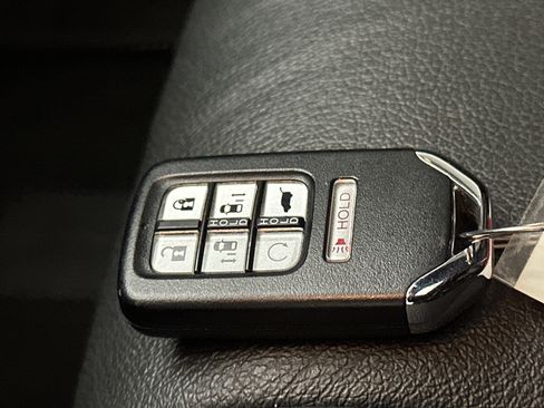 Used 2023 Honda Odyssey Sport image 41