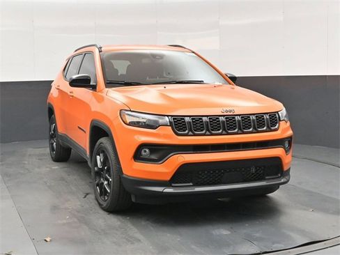 New 2026 Jeep Compass Latitude image 10