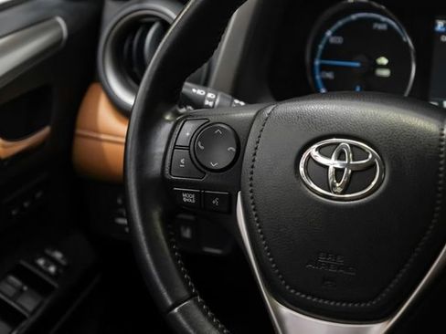 Used 2017 Toyota RAV4 Limited AWD/4WD image 27
