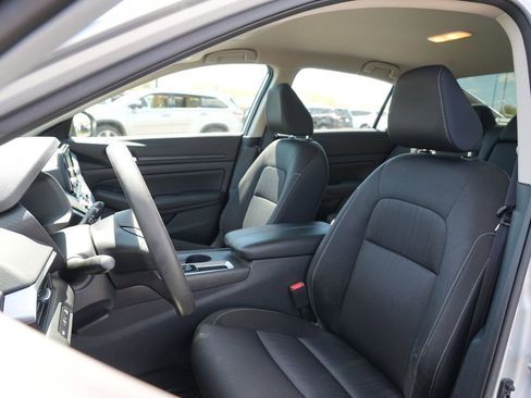 Used 2021 Nissan Altima 2.5 S FWD image 12