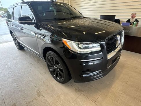 Used 2022 Lincoln Navigator Reserve RWD image 18